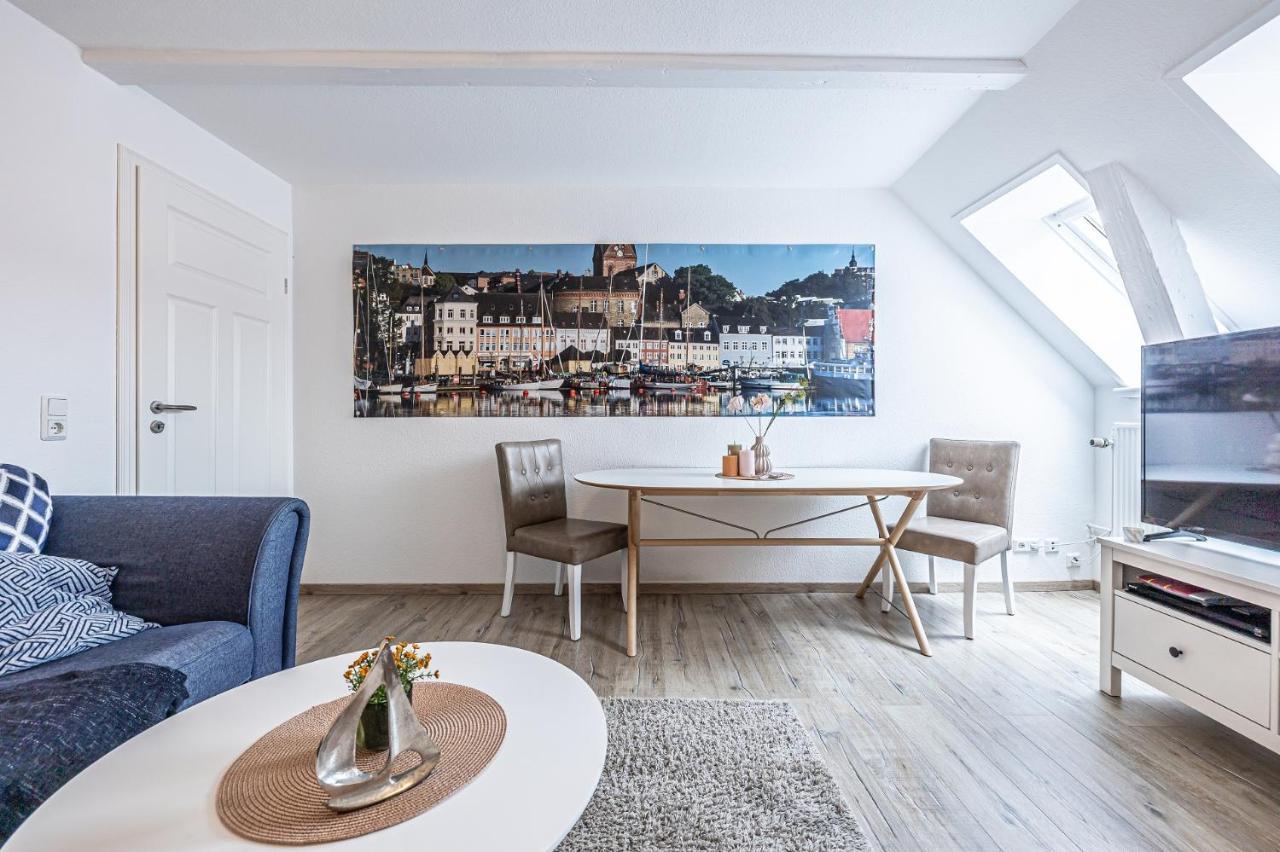 פלאנסבורג Fewo1846 - Im Sonnenhof - Komfortable 2-Zimmer-Wohnung Im Stadtzentrum מראה חיצוני תמונה