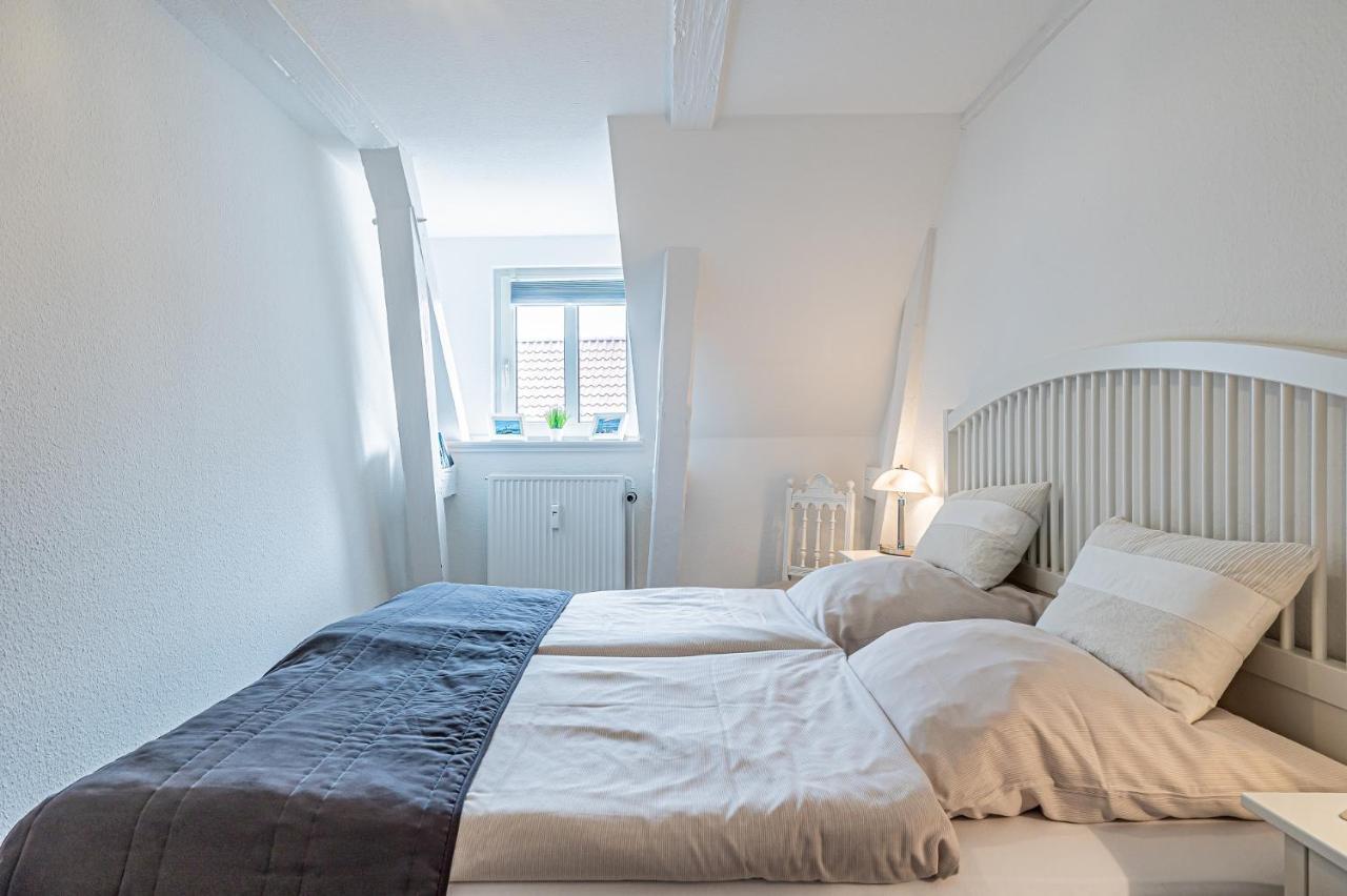 פלאנסבורג Fewo1846 - Im Sonnenhof - Komfortable 2-Zimmer-Wohnung Im Stadtzentrum מראה חיצוני תמונה